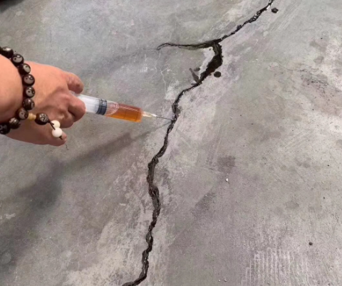 黔西混凝土裂缝修补技术详解​